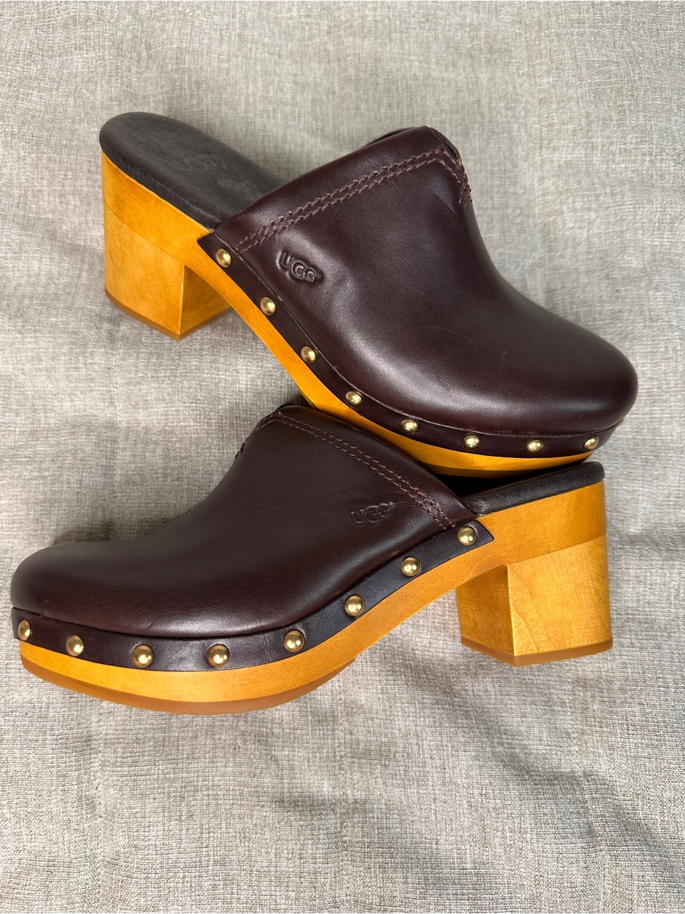 NEW UGG Brown Leather Clogs Studded Wooden Heel Platform Sz 6